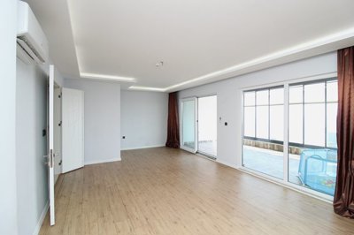 Interior 2