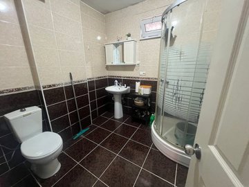 Interior 8