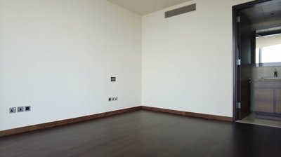 Interior 6