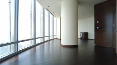 Interior 4
