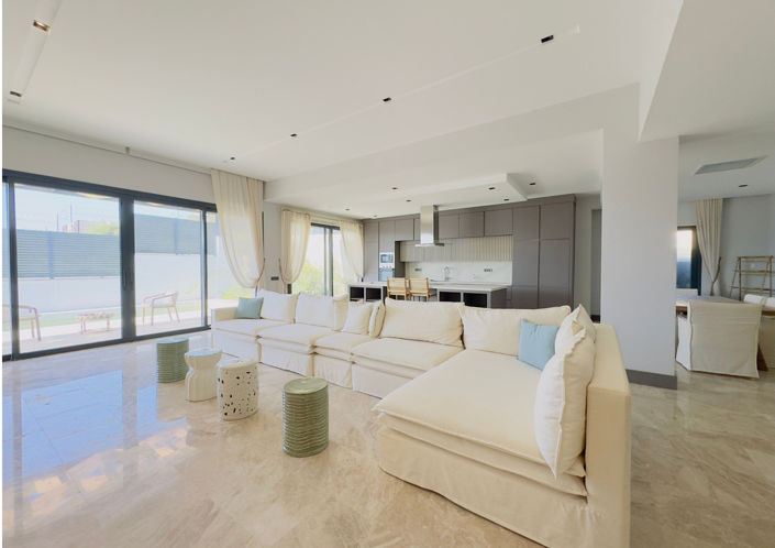 Image No.7-5 Bed House/Villa for sale