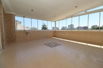Interior 11