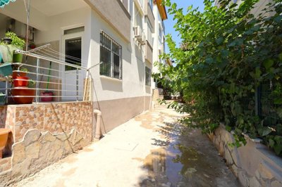 Exterior 3