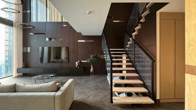 Interior 6