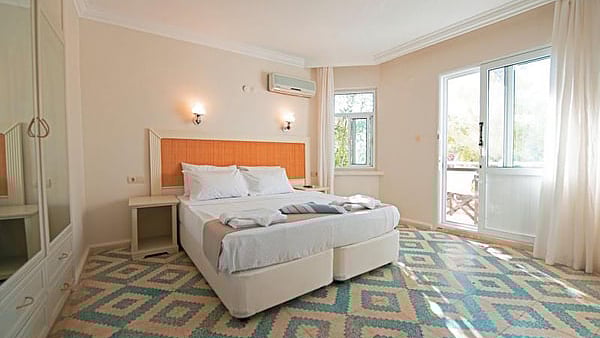 Image No.20-30 Bed Commercial for sale