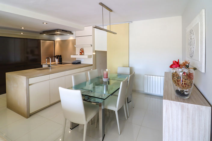 Image No.10-3 Bed Apartment for sale