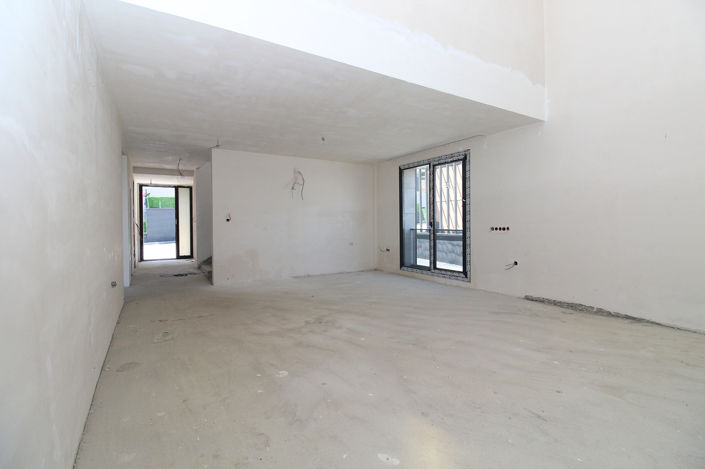 Image No.17-7 Bed House/Villa for sale