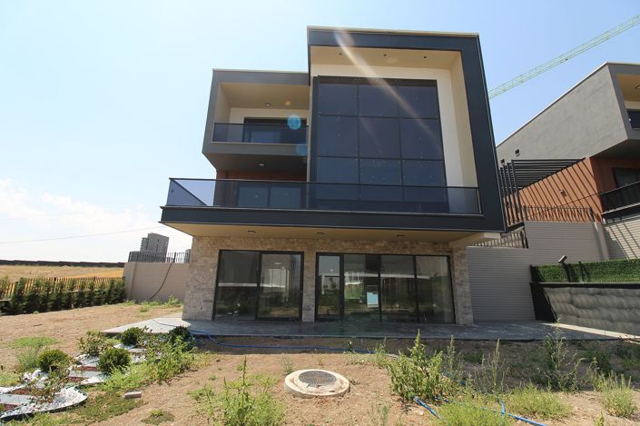 Image No.2-7 Bed House/Villa for sale