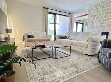 Interior 1