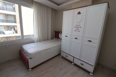 Interior 6