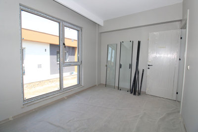 Interior 10