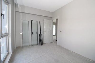 Interior 11