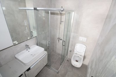 Interior 15