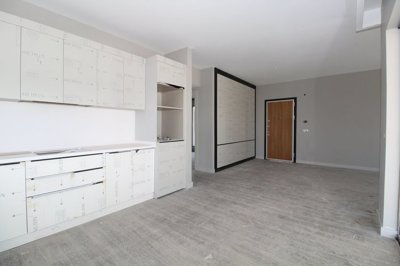 Interior 7