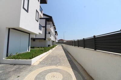 Exterior 11
