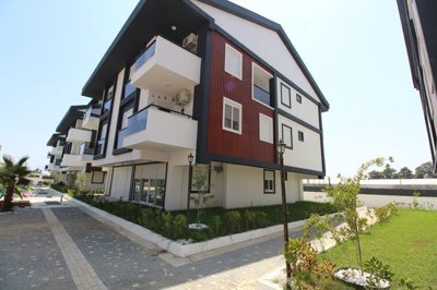 Exterior 13