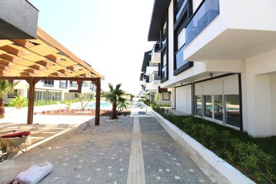Exterior 14