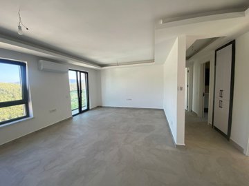 Interior 2