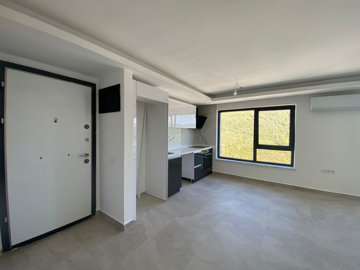 Interior 4