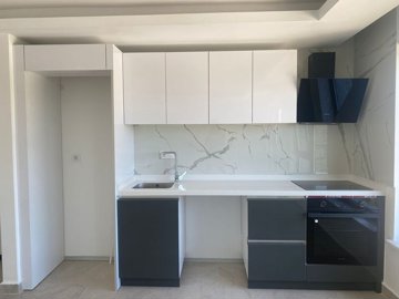 Interior 5
