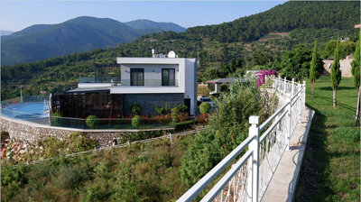 Exterior 8