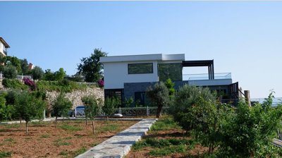 Exterior 9