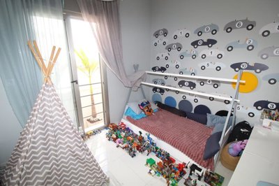 Interior 5