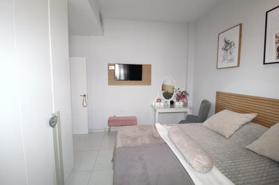 Interior 7