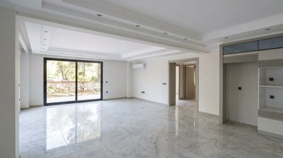 Interior 2