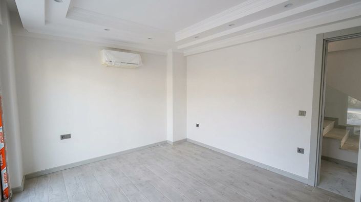 Image No.18-4 Bed House/Villa for sale