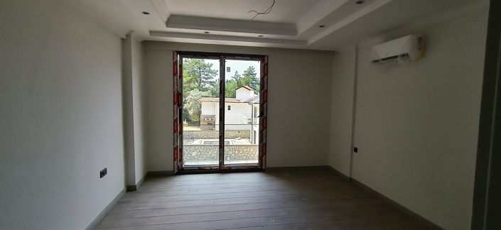 Image No.23-Maison / Villa de 4 chambres à vendre à Yesilüzümlü