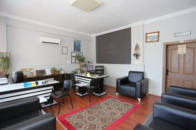 Interior 2