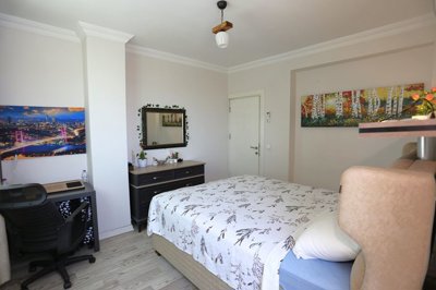Interior 7