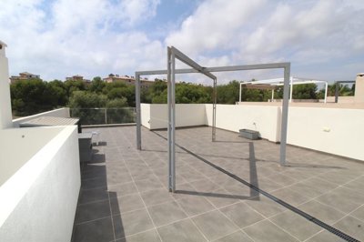 Exterior 10