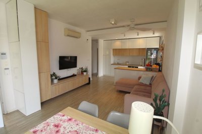 Interior 3
