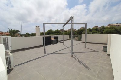 Exterior 9