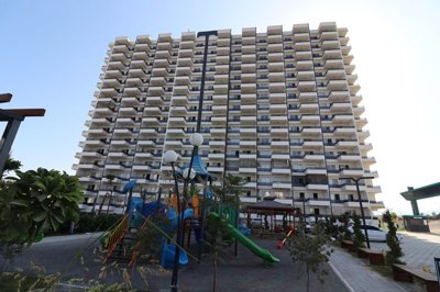 Exterior 3