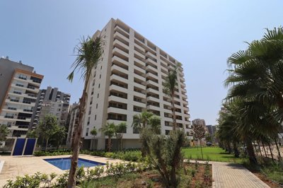 Exterior 4