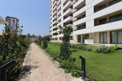 Exterior 9