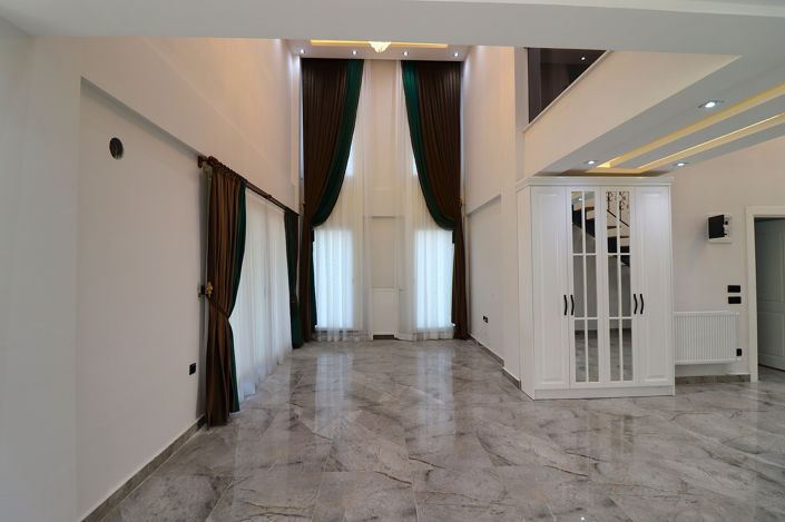 Image No.8-5 Bed House/Villa for sale