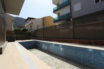 Exterior 4