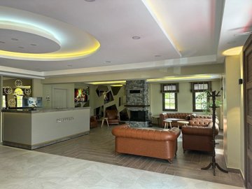 Exterior 3