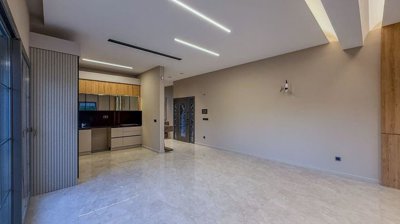 Interior 2