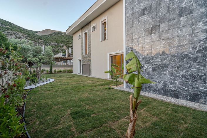 Image No.6-4 Bed House/Villa for sale