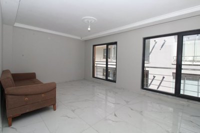 Interior 3