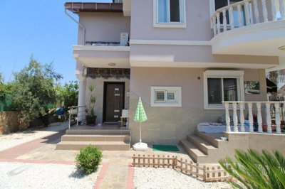 Exterior 13