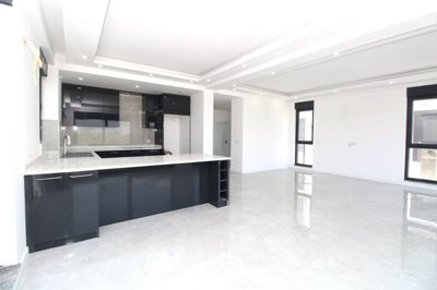 Interior 4