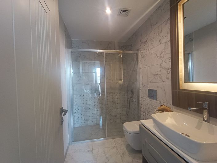 Image No.18-4 Bed Apartment for sale