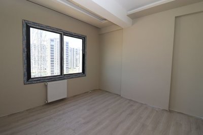 Interior 4