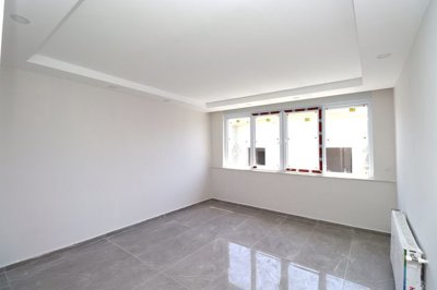 Interior 5